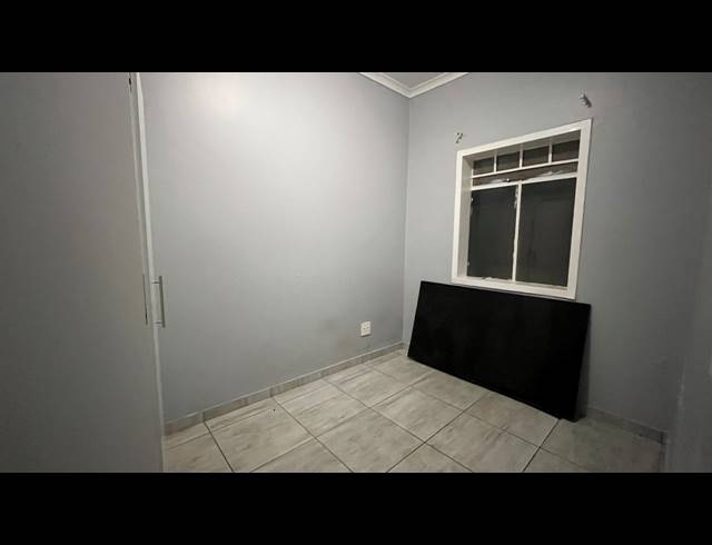 2 BEDROOM APARTMENT FOR SALE IN SOUTH HILLS